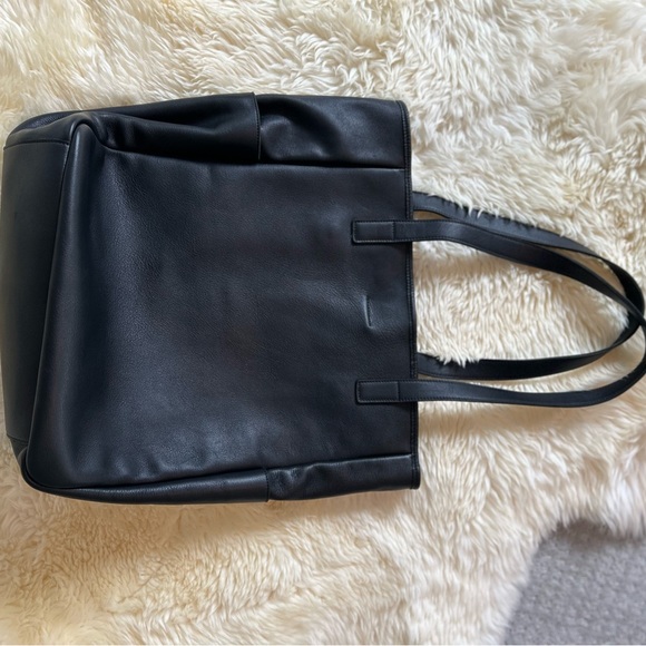 Alexander McQueen Men’s Black Medium Tote Bag - Picture 8 of 16